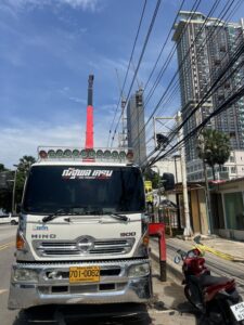 รถเฮี๊ยบแหลมฉบัง งานยก ขนย้าย รวดเร็ว ปลอดภัย โทร 095-2988916